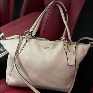 Coach Cream Leather Shoulder Bag
